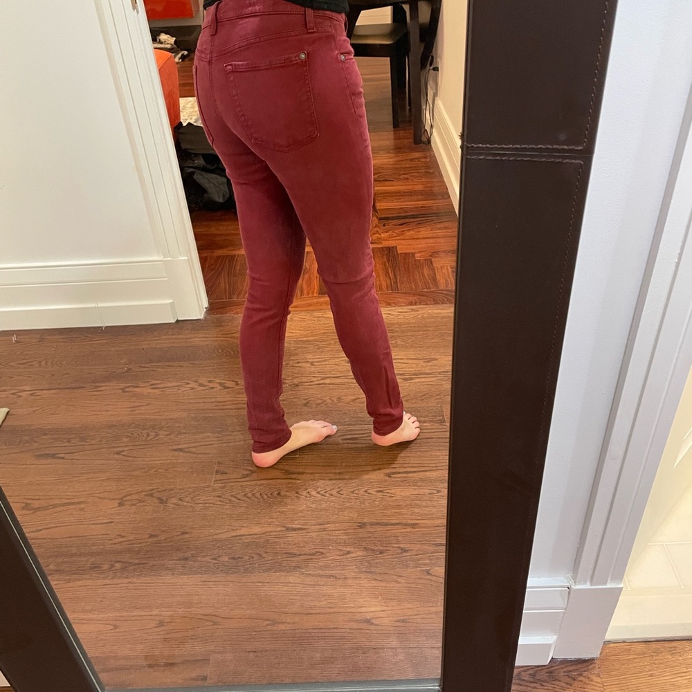 7 for all mankind size 29 skinny jeans. Maroon